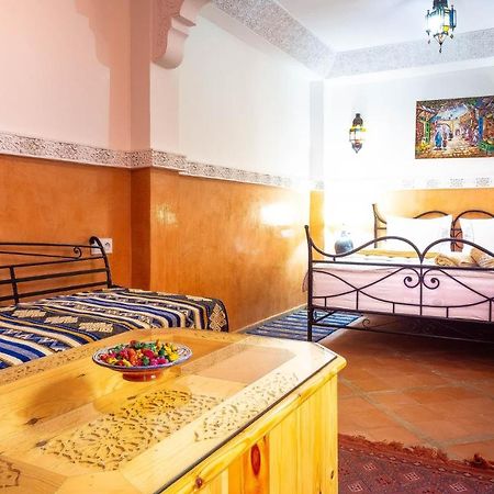 Riad Bien Ici Marrakesh Bagian luar foto