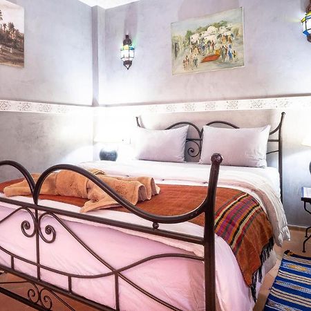 Riad Bien Ici Marrakesh Bagian luar foto