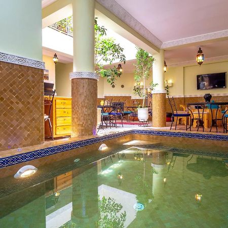Riad Bien Ici Marrakesh Bagian luar foto