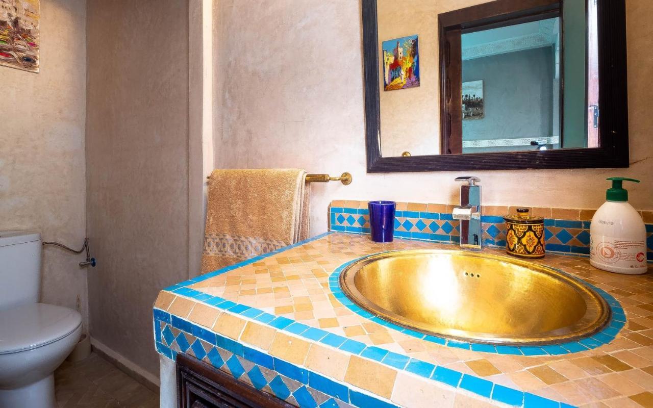Riad Bien Ici Marrakesh Bagian luar foto