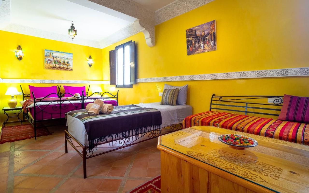 Riad Bien Ici Marrakesh Bagian luar foto